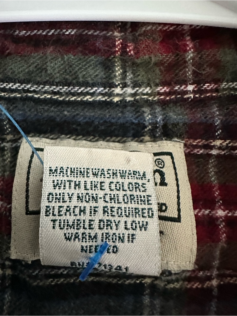 LL Bean Scotch Plaid Flannel Button Shirt Traditional Fit Medium Grey Stewart - Picture 4 of 4